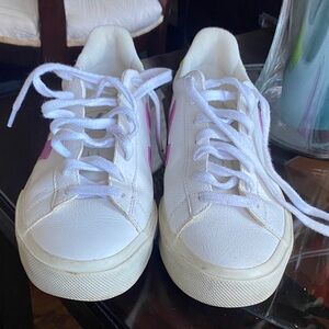 Veja Women's White and Pink Sneakers